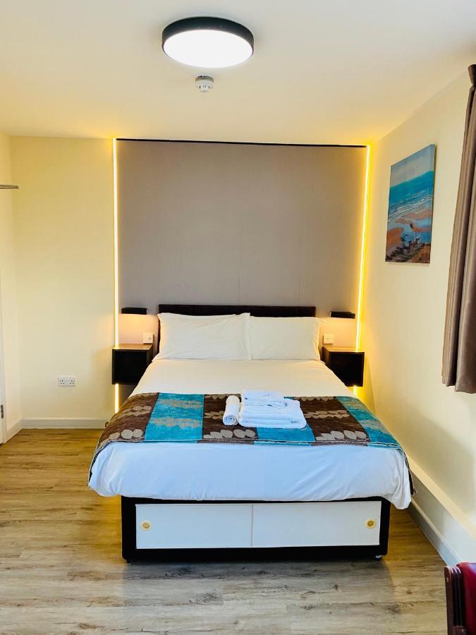Almond Tree Hotel Bicester Esterno foto