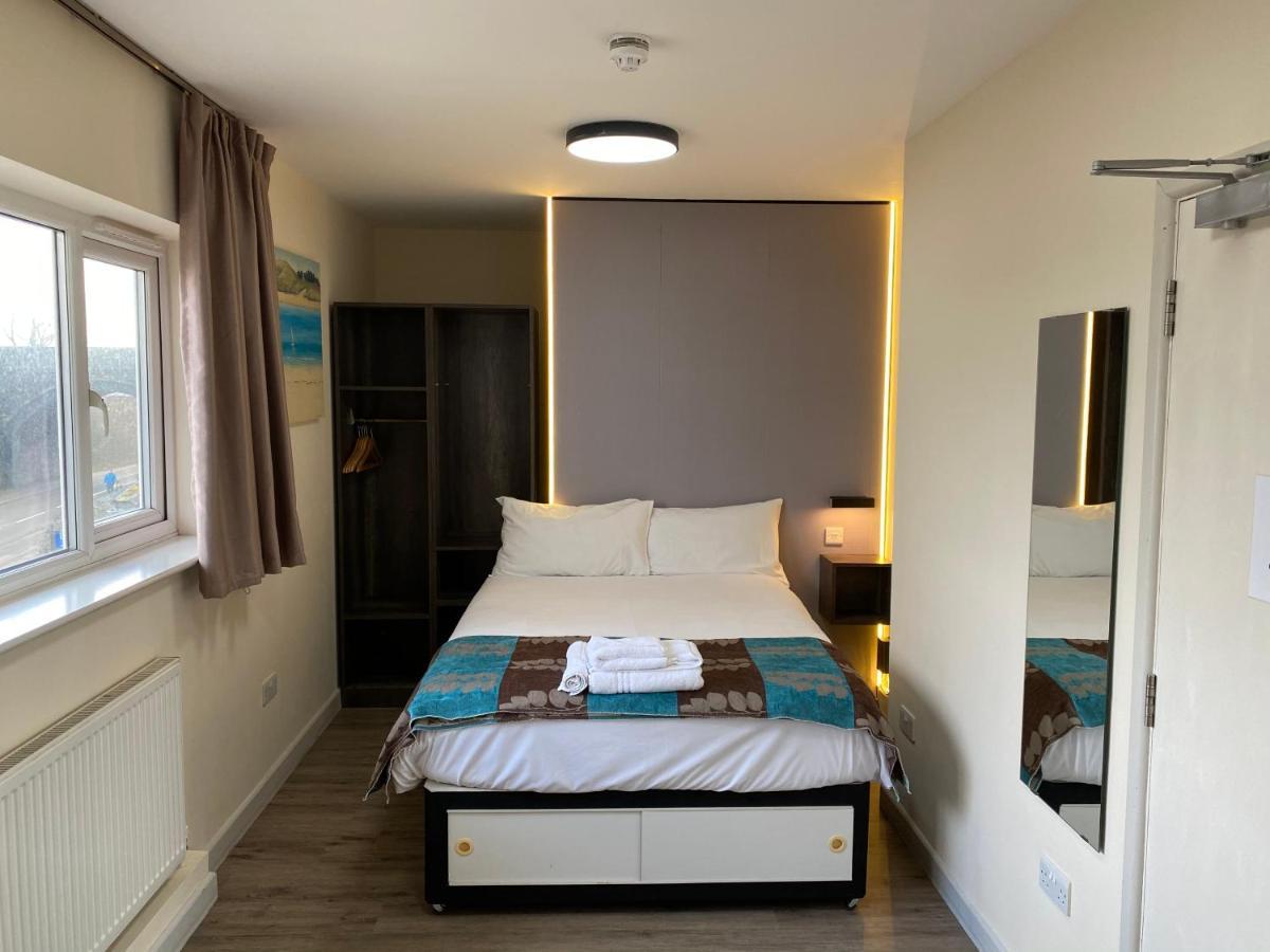Almond Tree Hotel Bicester Esterno foto