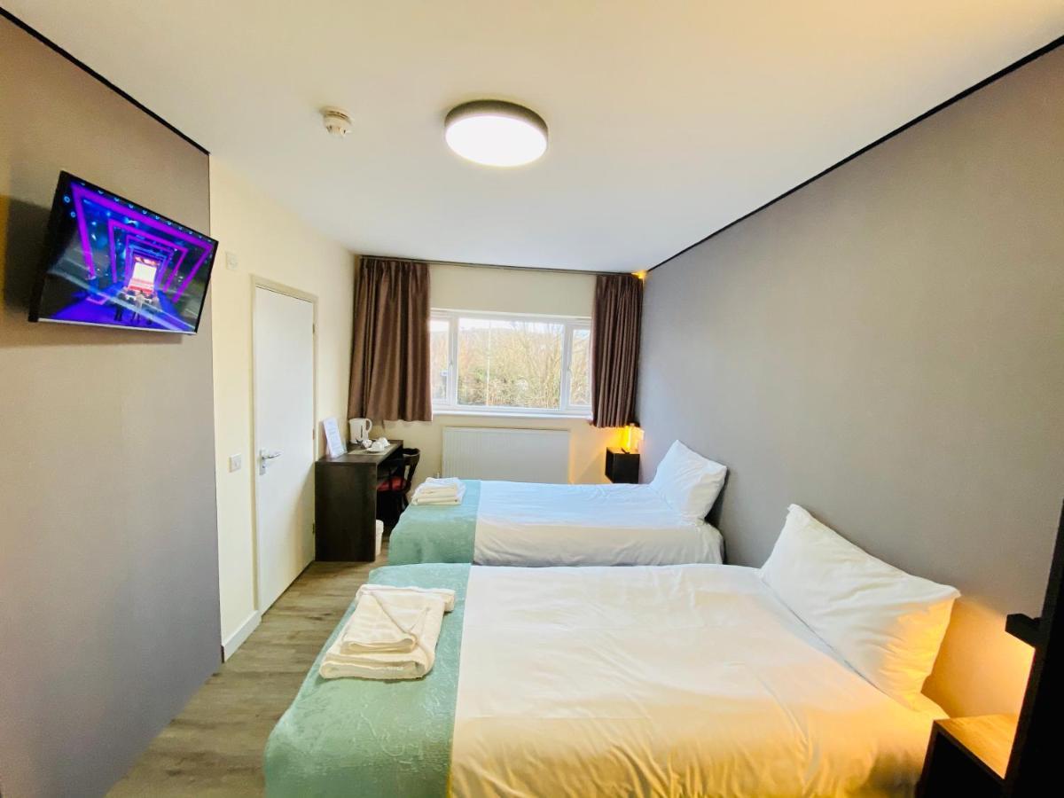 Almond Tree Hotel Bicester Esterno foto