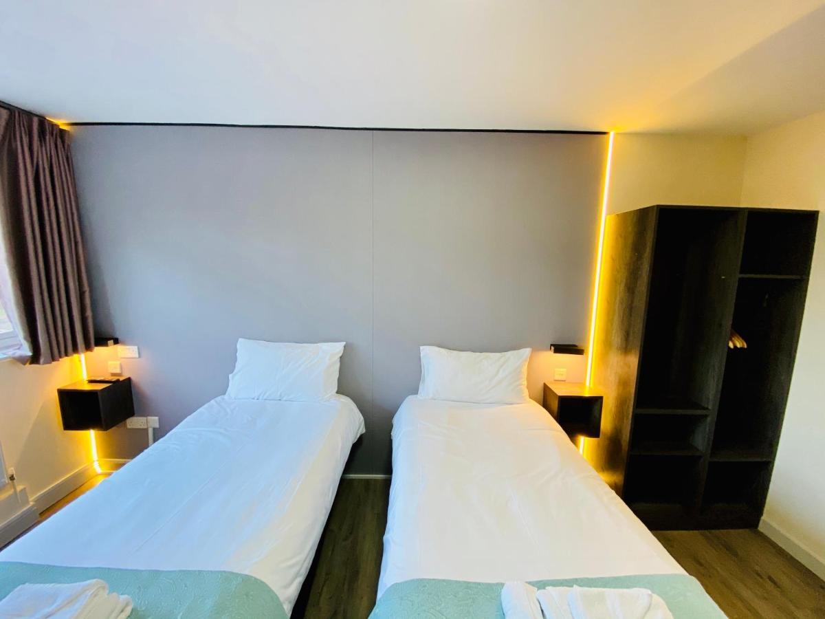 Almond Tree Hotel Bicester Esterno foto