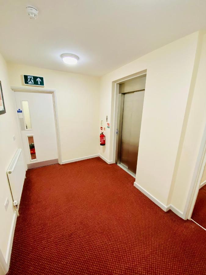 Almond Tree Hotel Bicester Esterno foto