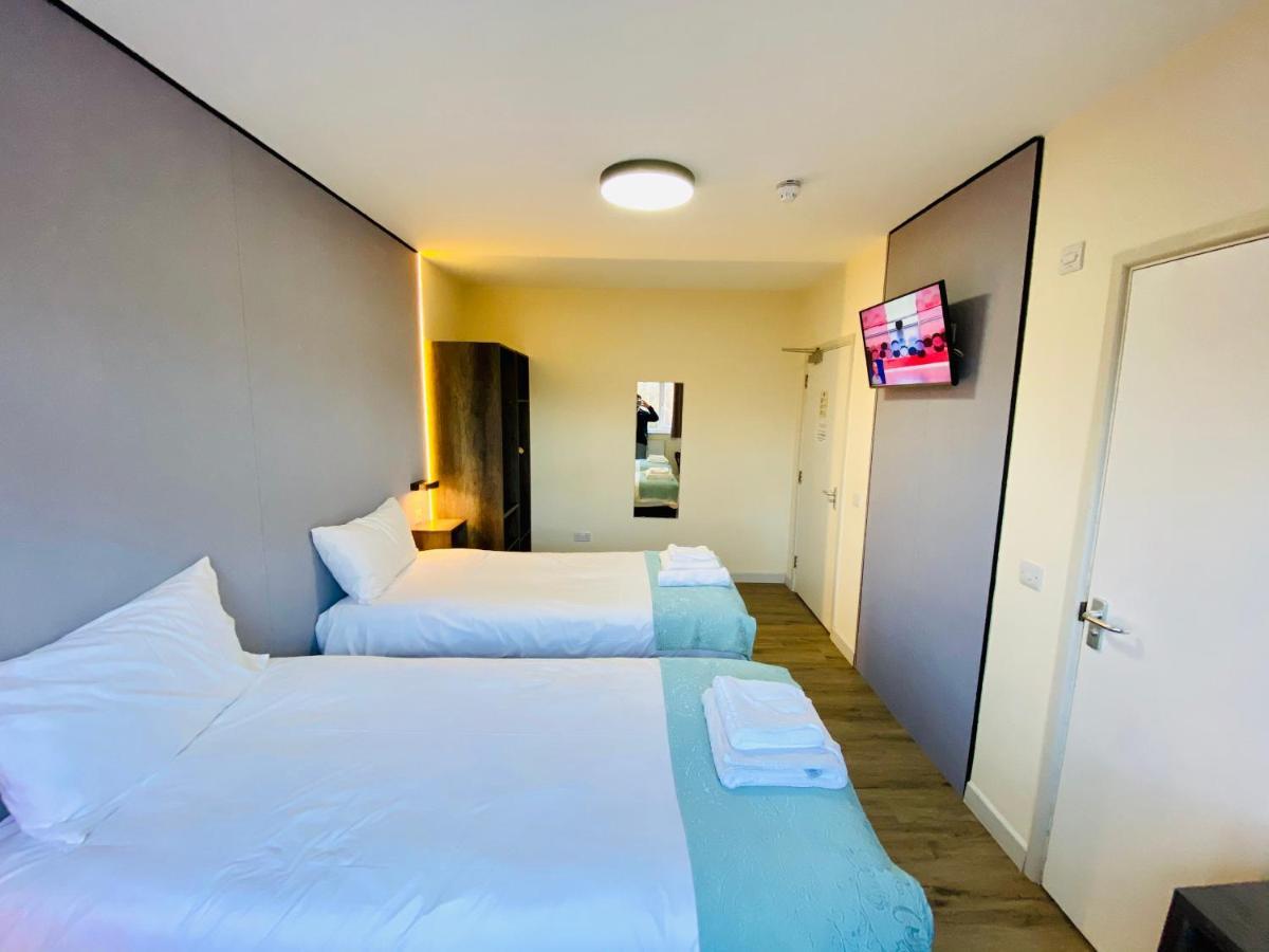 Almond Tree Hotel Bicester Esterno foto