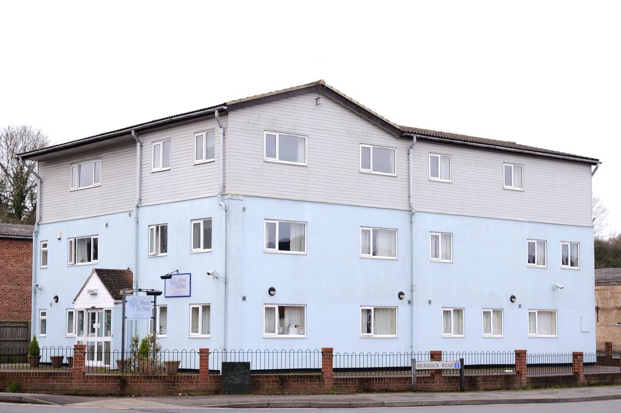 Almond Tree Hotel Bicester Esterno foto