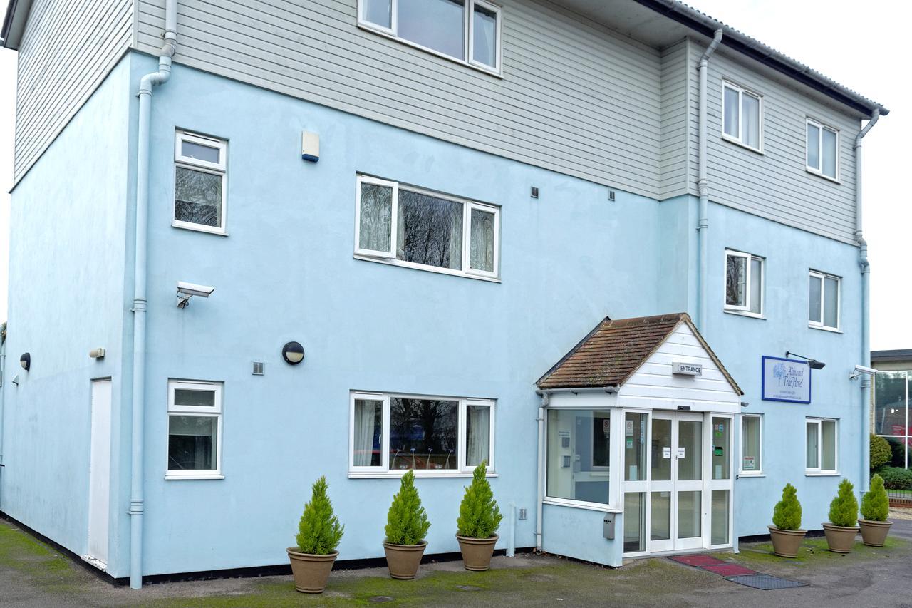 Almond Tree Hotel Bicester Esterno foto