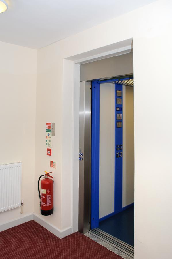 Almond Tree Hotel Bicester Esterno foto